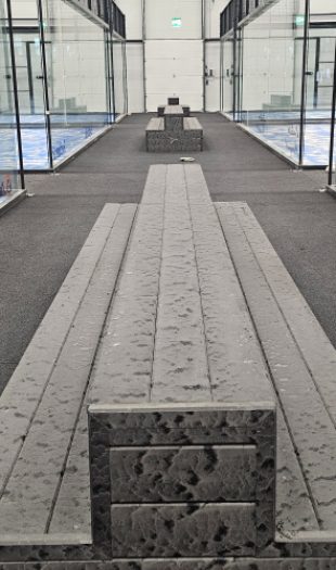 Retextil_Badebro_møbler02